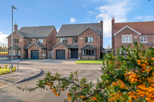 Photo-40-House-Exterior-Front-View- click for photo gallery